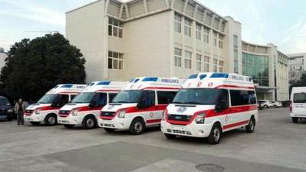 昆明出租私人救护车联系方式
