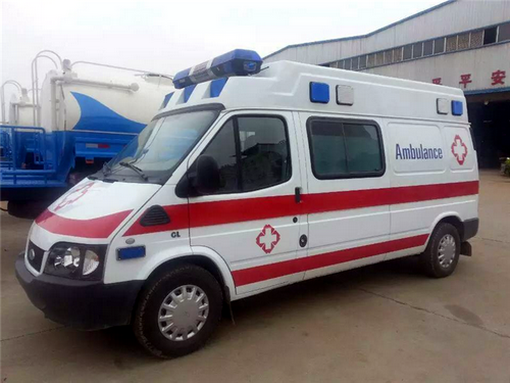 普洱市第二人民医院普租赁私人救护车转运到德宏傣族景颇族陇川县救护出一次车多少钱