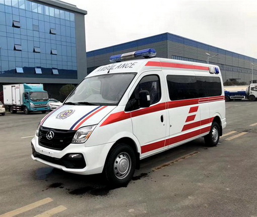 昆明出租急救车电话