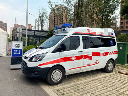 昆明租赁私人救护车电话